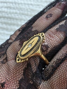 Vtg Avon Ring 1976 Kensington Victorian Revival Gold Tone Starburst Size 6.75-8